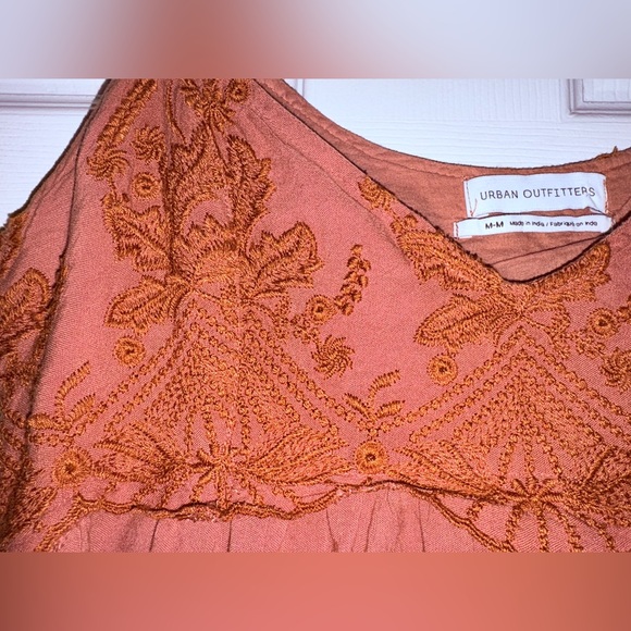 Urban Outfitters Jamie Embroidered Babydoll Mini Dress Size Medium - Picture 5 of 7
